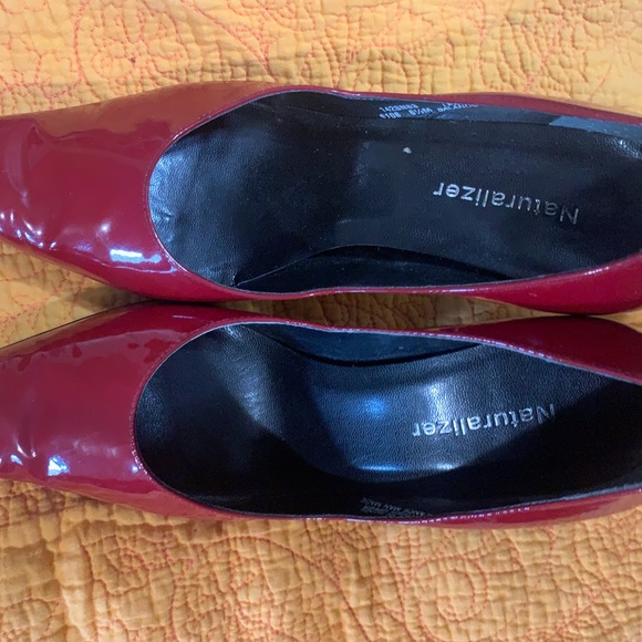 Pumps - Picture 4 of 7